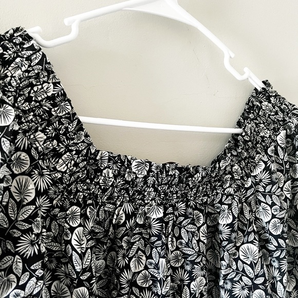 EUC LOFT Palm Smocked Square Neck Top - Picture 6 of 10